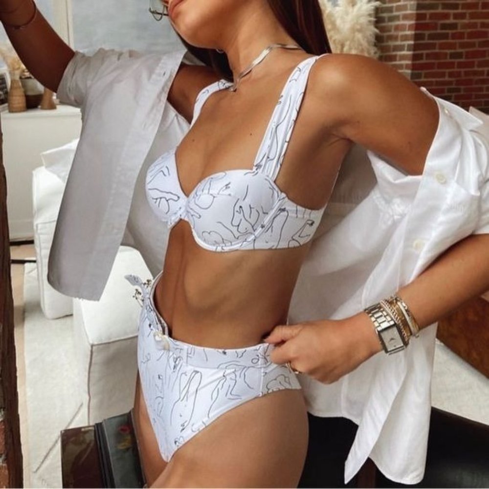 WeWoreWhat Female Silhouette Bikini White Black Size Small